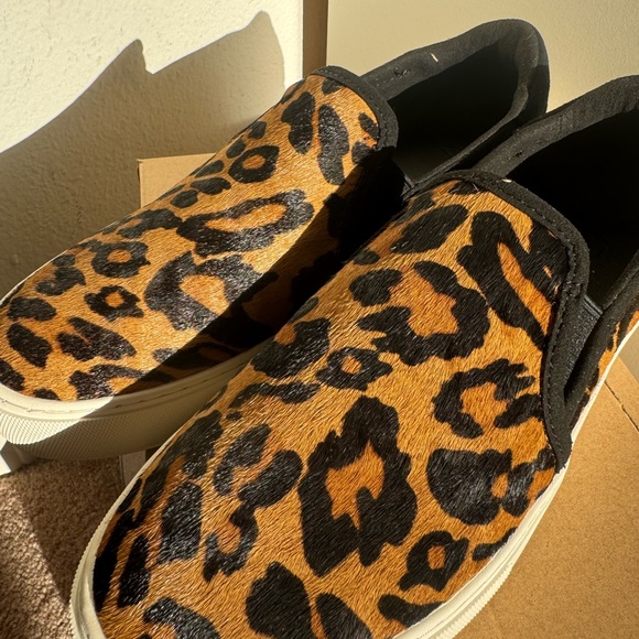 UGG Cahlvan Panther Print Sneaker - size 8 - NEW IN BOX - Picture 6 of 10
